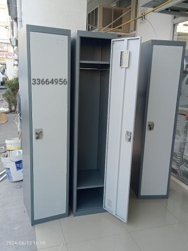 Single cabinet available 33664956