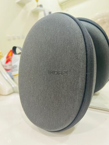 UK 1 MORE Headsets