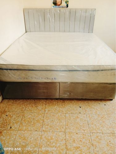 bed mattress 