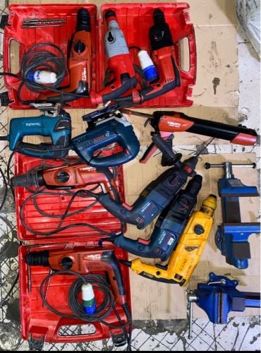 معدات متنوعه مستعمله 