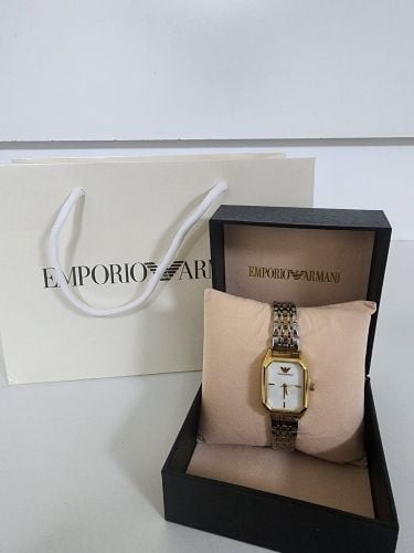 ساعه حريمي ارماني