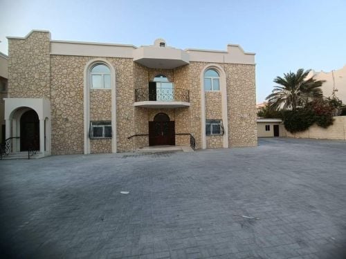ستديو للايجار بالعزيزية