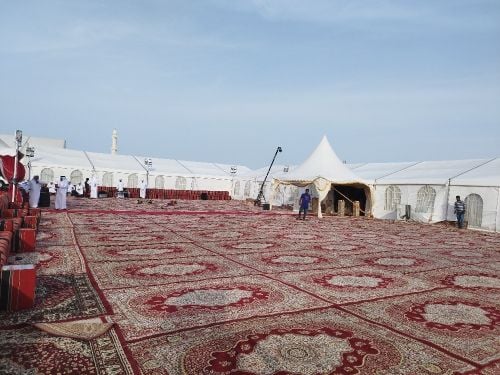 خيام وحفلات