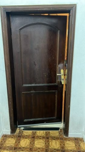 صيانه الابواب