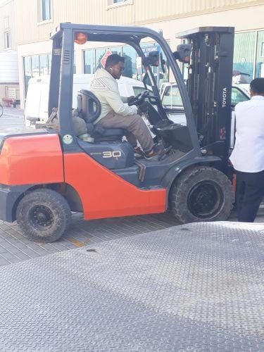 RAPID TRADING AND CONTRACTION 