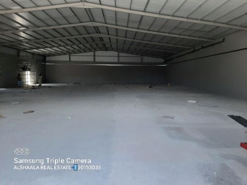 Food store&accomadation