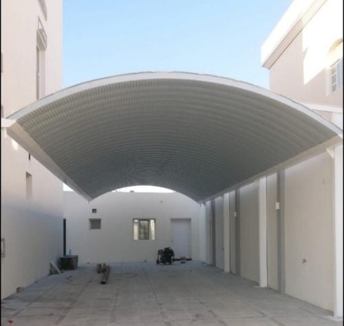 مواقف السيارات والظل