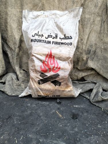 حطب زيتوون وقرض للتخييم