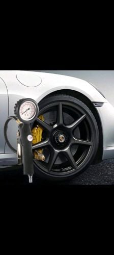 مقياس ضغط الاطارات