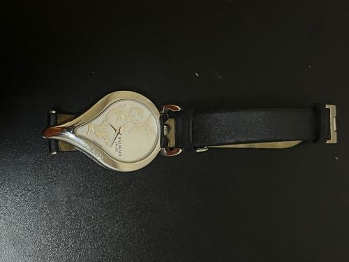 ساعات نسائيه