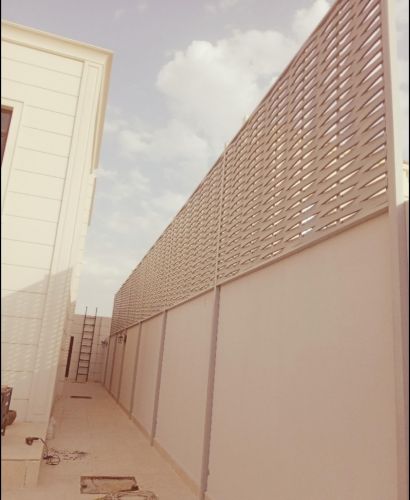 متخصصون في جميع انواع سواتر (يو ب