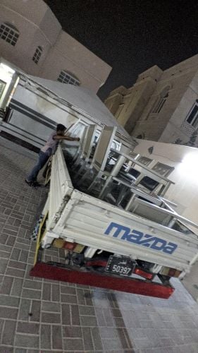 نقل عفش وفك وتغليف وتركيب واثاث ا