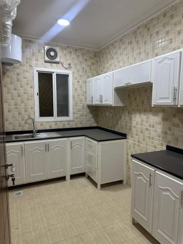 اعمال الصيانة والخدمات 