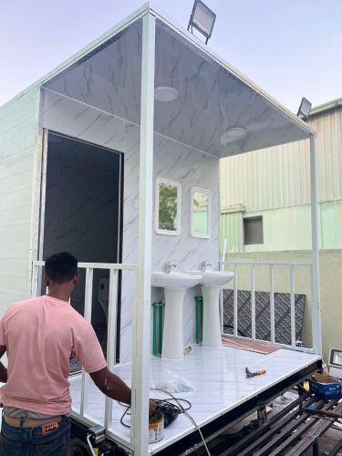 cabin,toilet,good condition