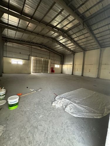 For Rent Store 400 SQM 