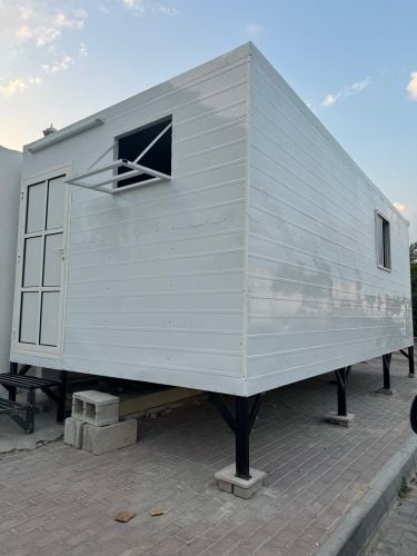cabin kitchen toilet