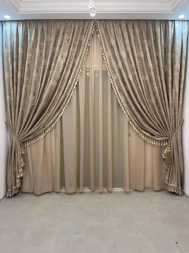Curtains Making And fitting
