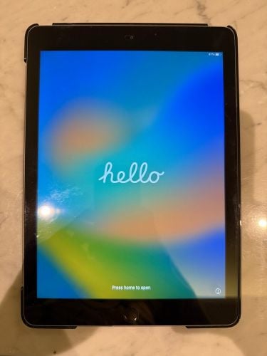 iPad 5th generation 32GB WiFi