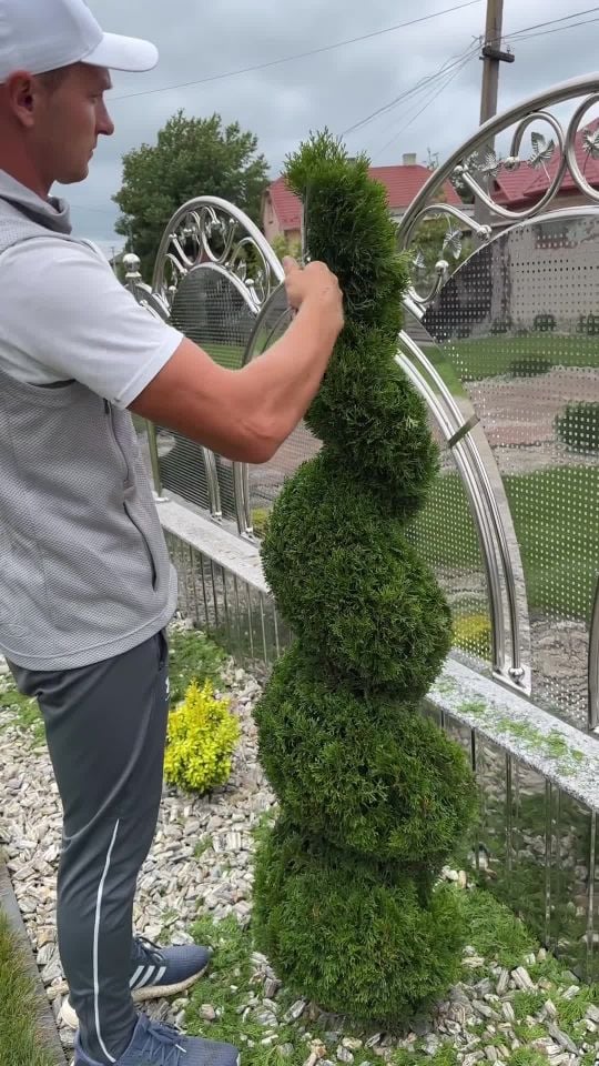 مزارع ومنسق حدائق