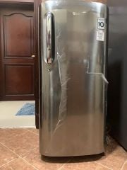 Refrigerator LG