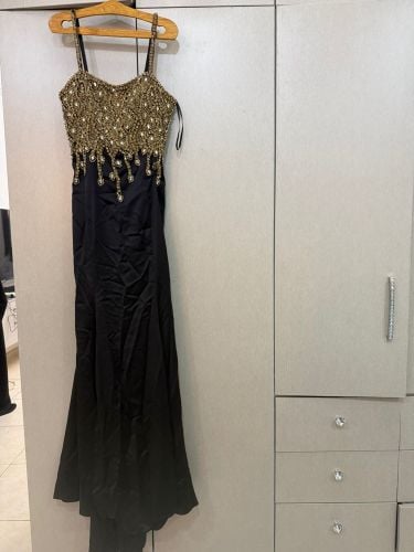 Evening dress used only once