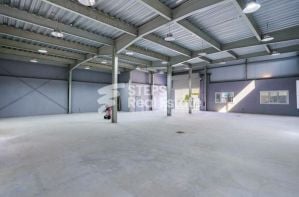 Warehouse with Rooms for Rent
