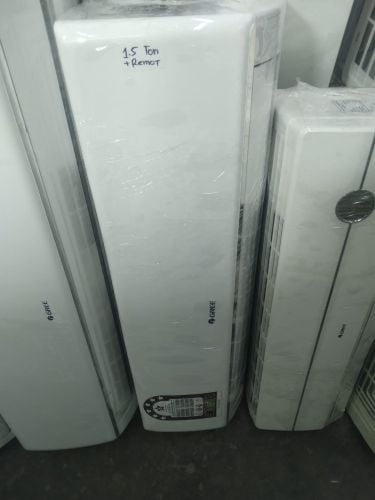 split A/c sale with fixing