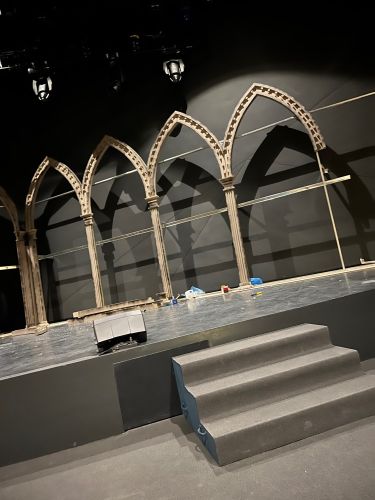 أعمال الديكور الداخلي والخارجي 