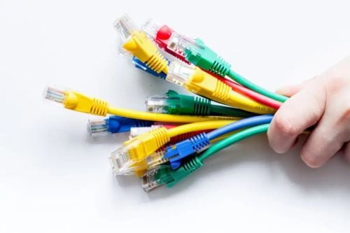 24/7 واي فاي، كابلات