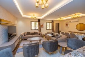 Spacious elegant 5BHK- FF Villa