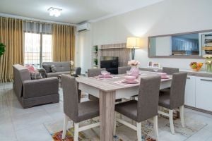 Cozy 2-Bedroom in Ezdan Oasis