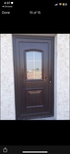 نقوم بتصنع ابواب و نوافذ من اليو