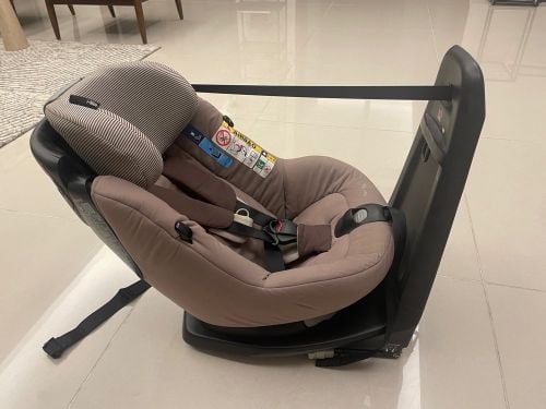 car seat 