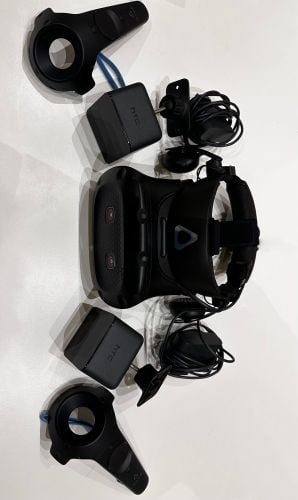 Full vive pro 2 VR kit