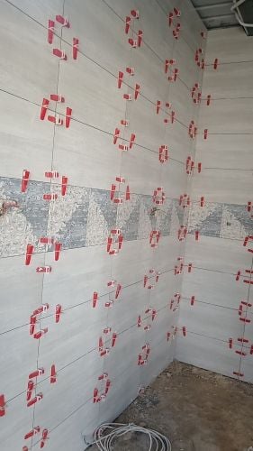 تركيب بلاط سراميك بروسلان