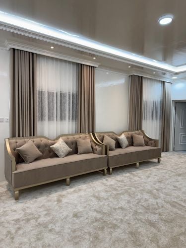 New sofa make 7 setter available 