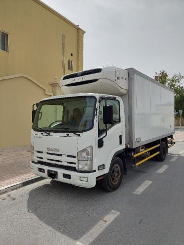 isuzu freezer chillar truck 4rent