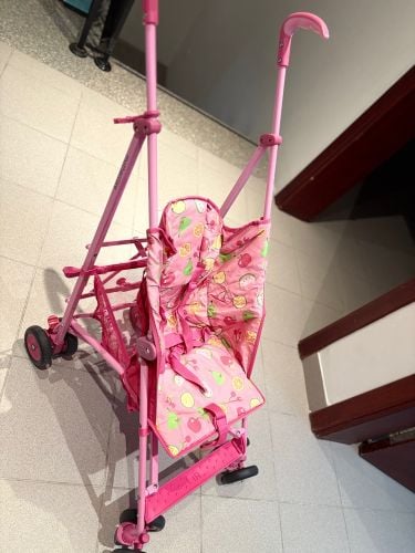 stroller 