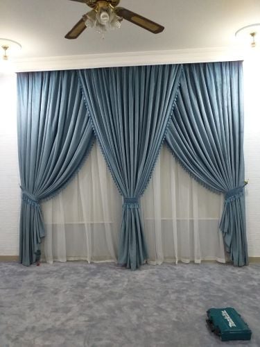 Curtains and Carpet and blinds