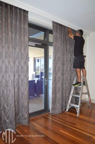 Curtain & Blinds Installation