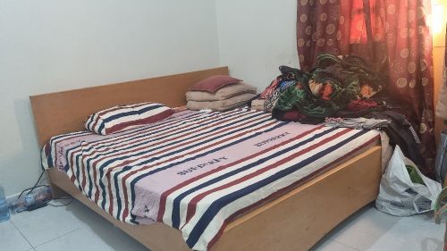 King size family bed with mattres