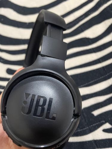 jBL 