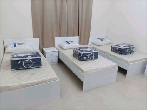 New wooden single bed frame