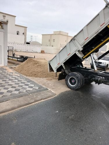 طين زراعي ورمل وكنكري ودفان