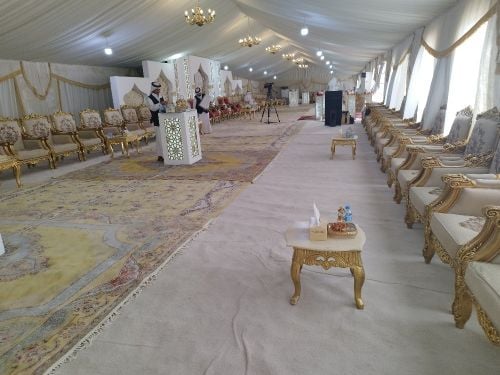 خيام  ملكية وبيوت شعر