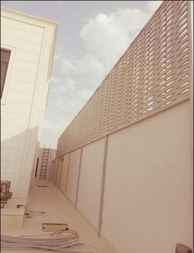 متخصصون في جميع انواع سواتر (يو ب