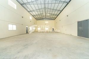 Warehouse with Rooms for Rent