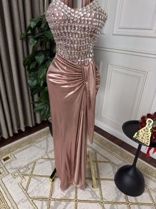 elegant dress