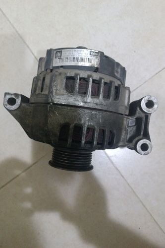Electric charging dynamo