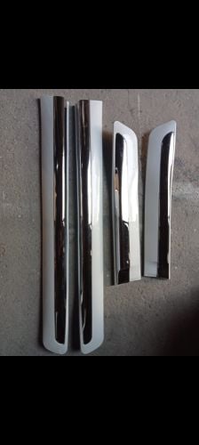 Lx570 Door moulding 2015